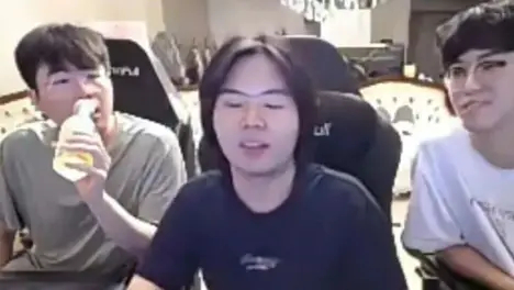 LPL冒泡赛焦点对决：IG与JDG激战S15门票争夺，厂长领衔演绎电竞热血-完美电竞